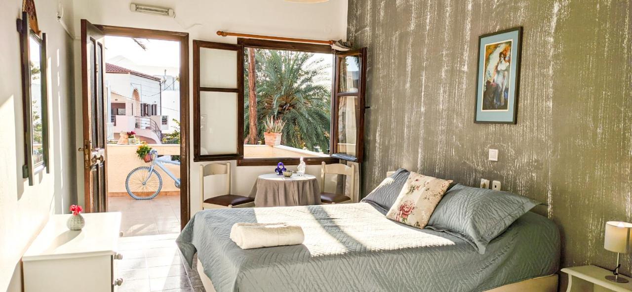 Knossos Apartments Палекастрон Екстериор снимка