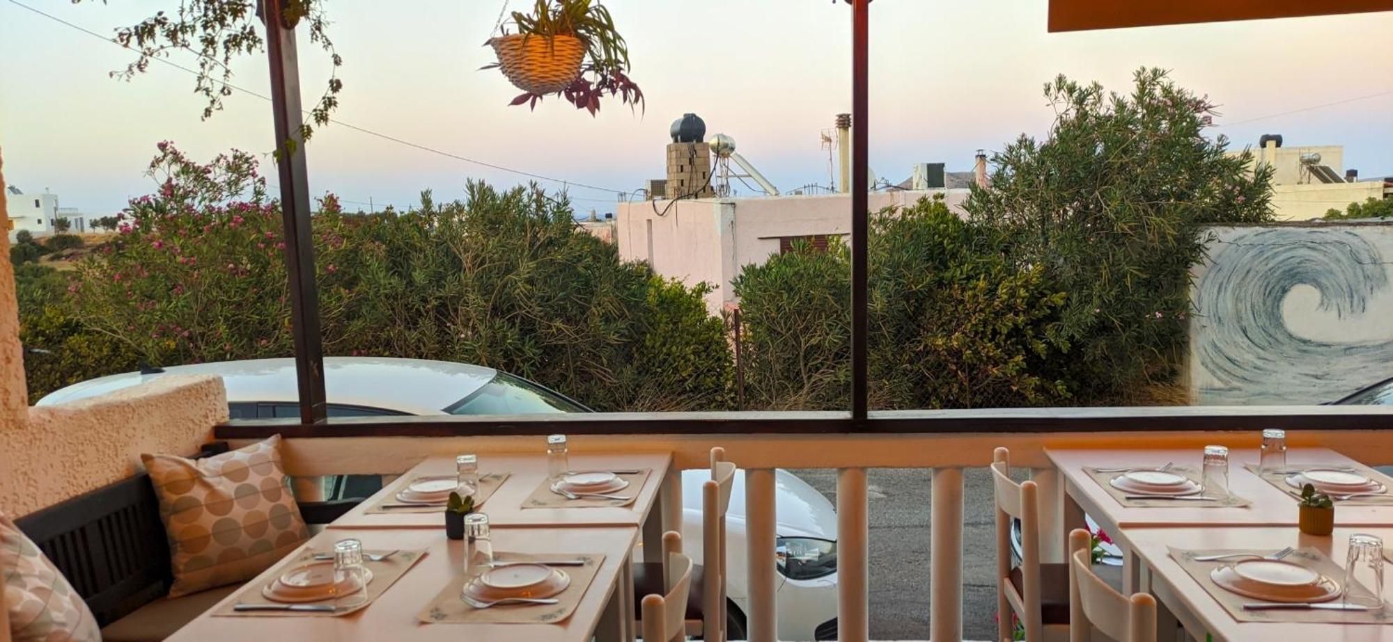 Knossos Apartments Палекастрон Екстериор снимка
